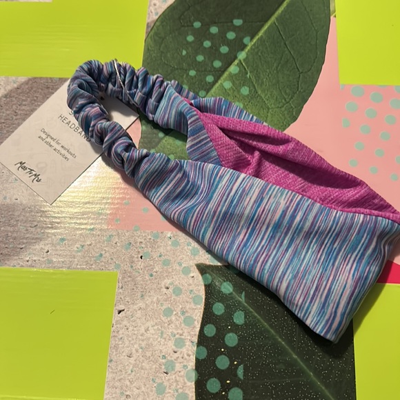 🔥Brand New Miss to Mrs Sweating for the Wedding work out items B96 - Picture 3 of 5